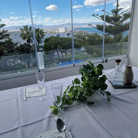 Sea And Mountains Appartement *